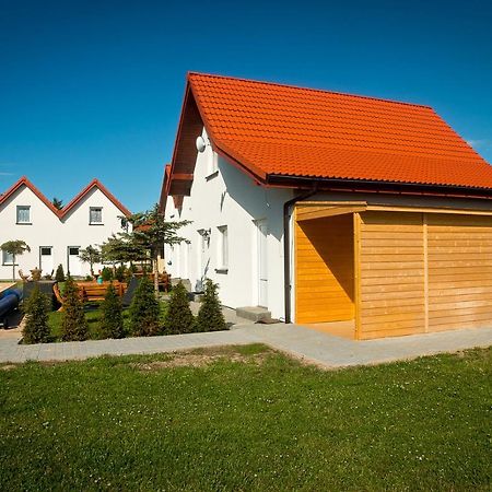 Aqua Fun Domki Z Basenem Дарлово Екстер'єр фото