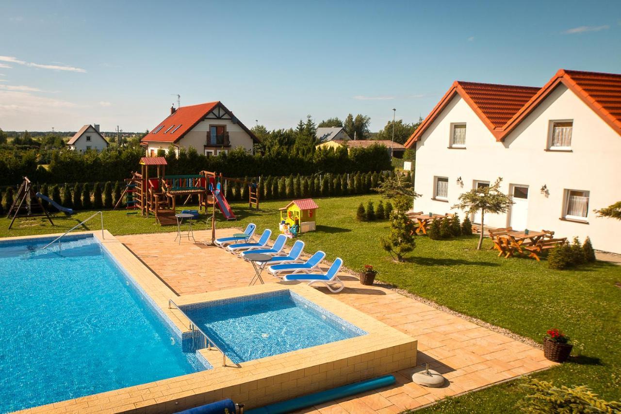 Aqua Fun Domki Z Basenem Дарлово Екстер'єр фото