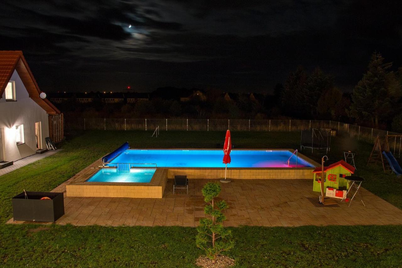 Aqua Fun Domki Z Basenem Дарлово Екстер'єр фото