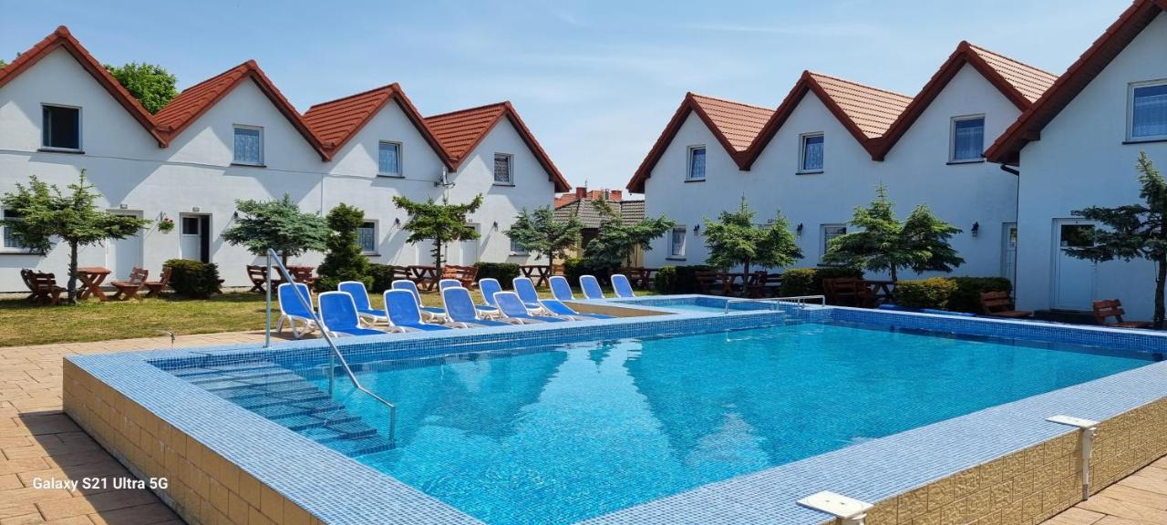 Aqua Fun Domki Z Basenem Дарлово Екстер'єр фото