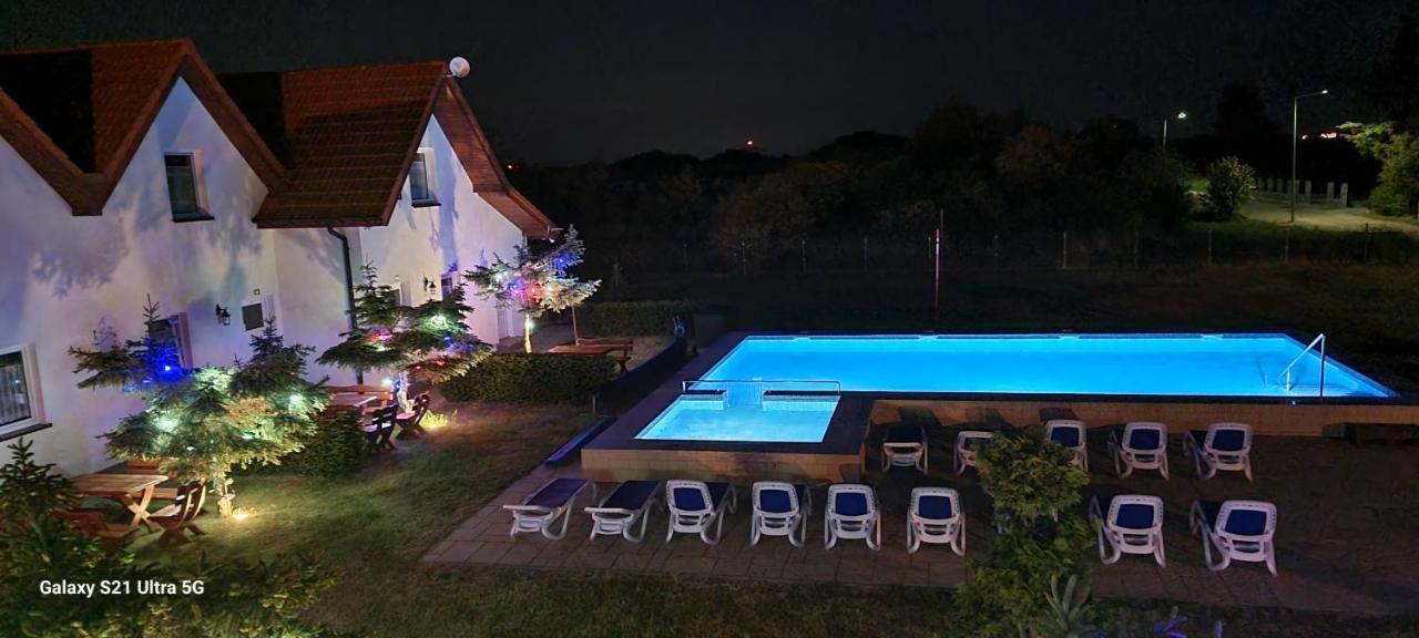 Aqua Fun Domki Z Basenem Дарлово Екстер'єр фото